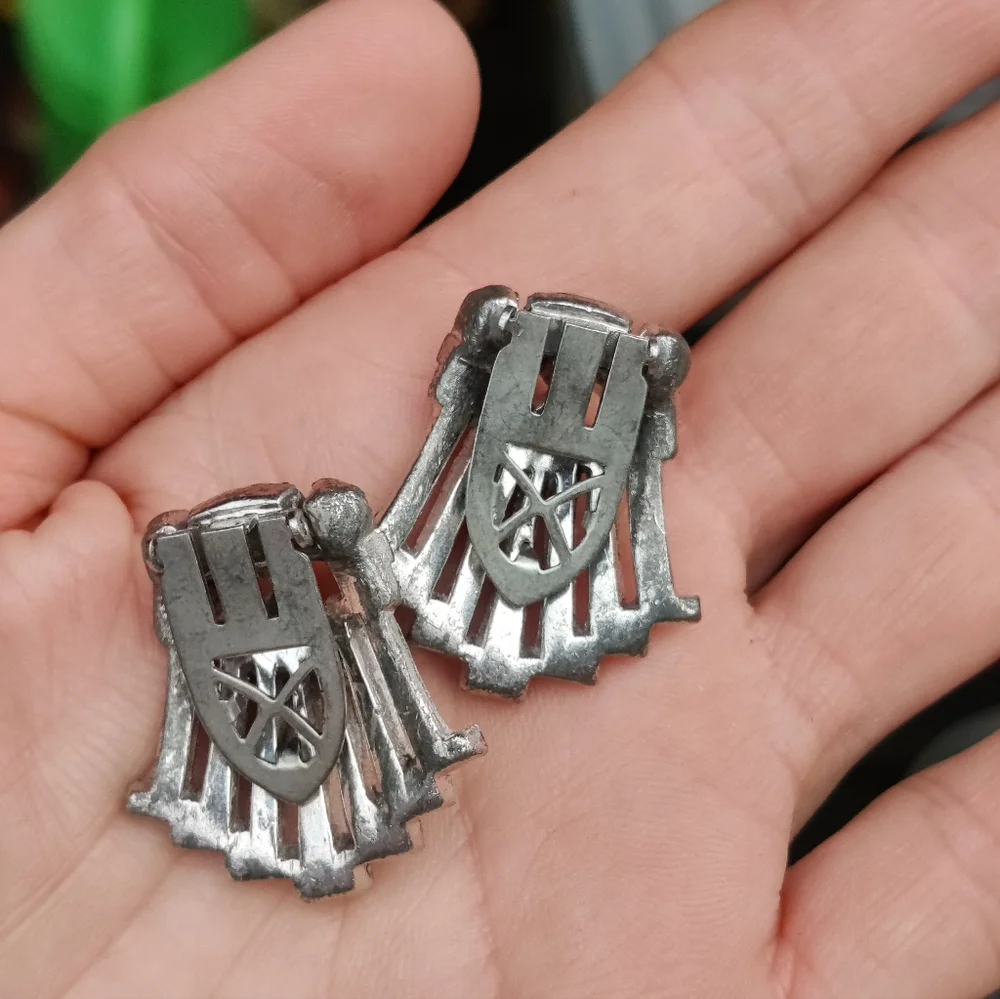 Hollywood 40s Glamour! Two Vintage Silver Crystal Dress Clips - Picture 9 of 12
